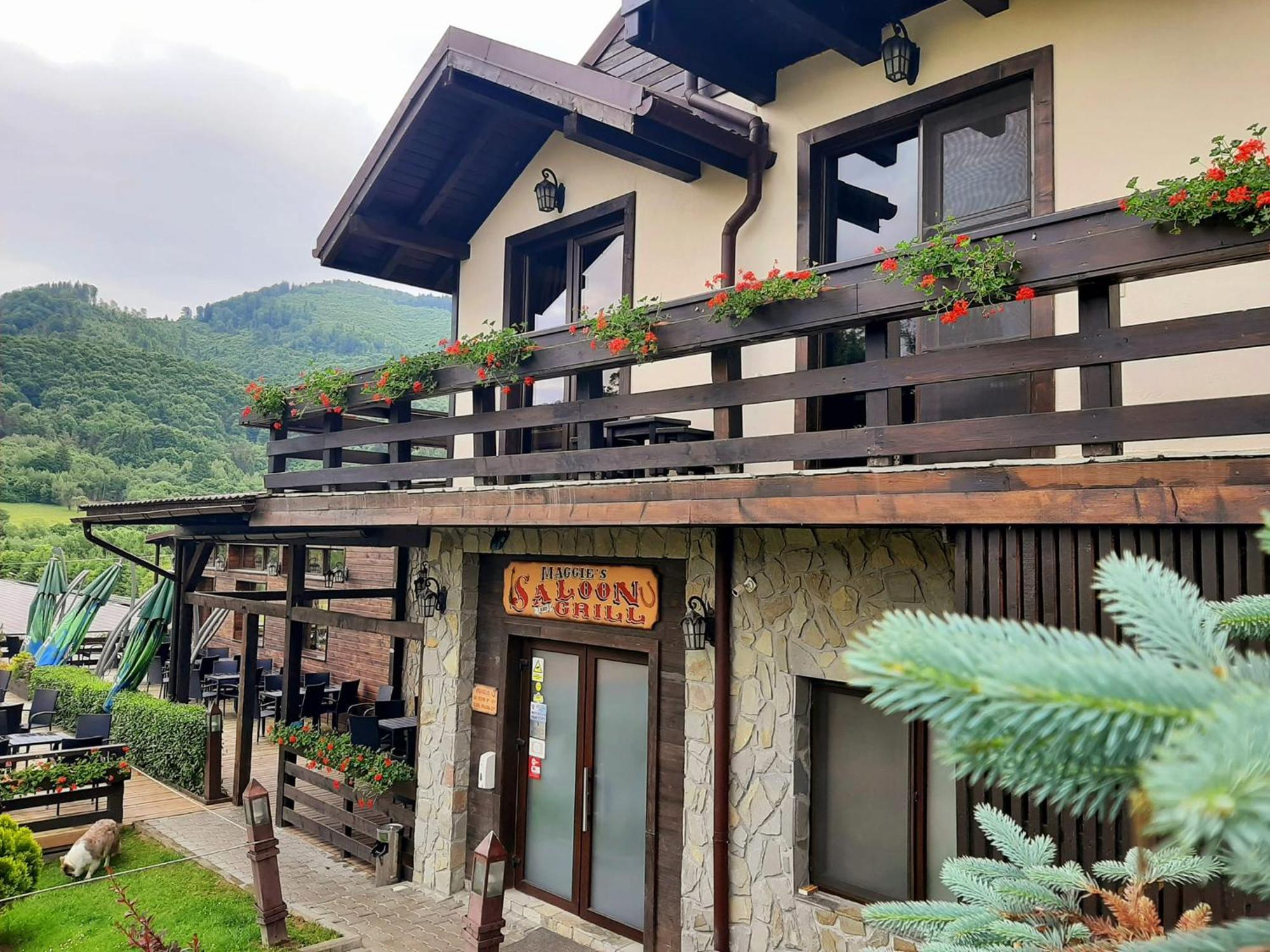 Maggie'S Ranch Hotel Rîşnov Kültér fotó