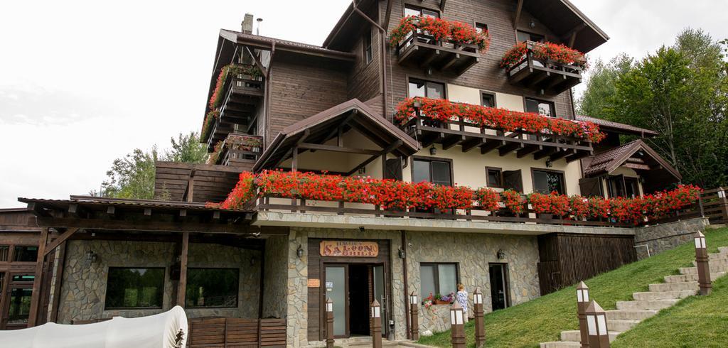 Maggie'S Ranch Hotel Rîşnov Kültér fotó